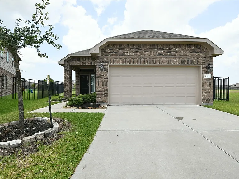 2142 Open Prairie Dr — Photo 1