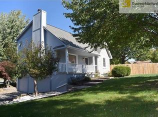 2117 NE Concord Cir, Lees Summit, MO 64086