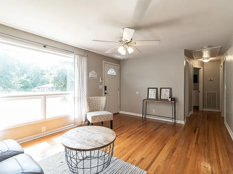 4117 Edwards Ave — Photo 4