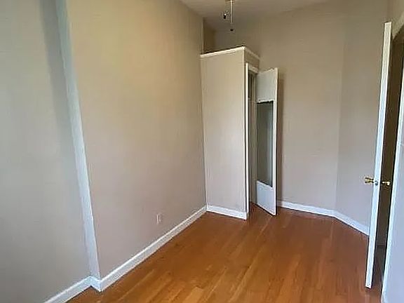 4th image of 235 16th St APT 2R