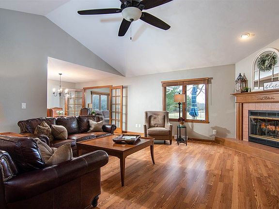 4th image of 11248 Chaney Dr