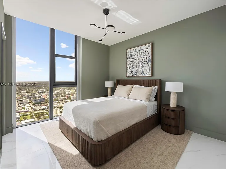 700 NE 24th St #Penthouse 5904 — Photo 16