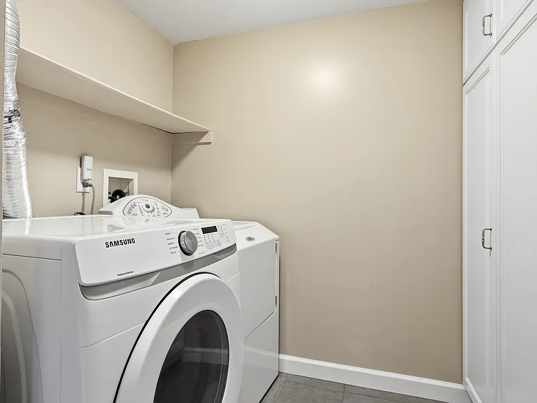 221 S Garfield St #211 — Photo 19