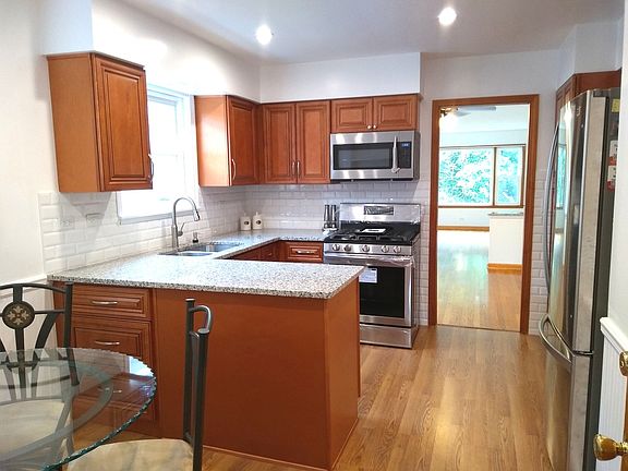 5th image of 5857 N Nagle Ave