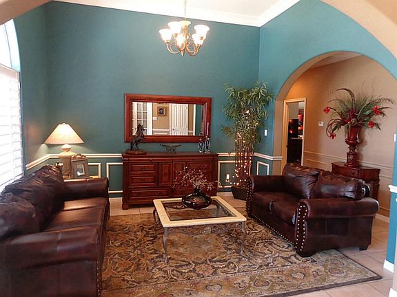 4th image of 1010 Monarch Oak Dr