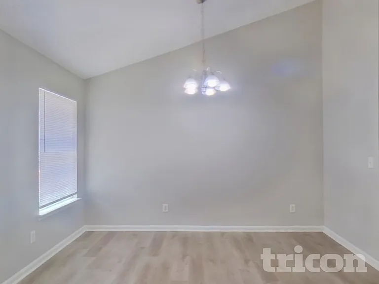 5733 Partin Ln — Photo 6