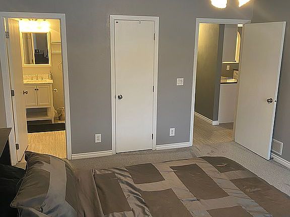 3rd image of 7586 Creek Bnd