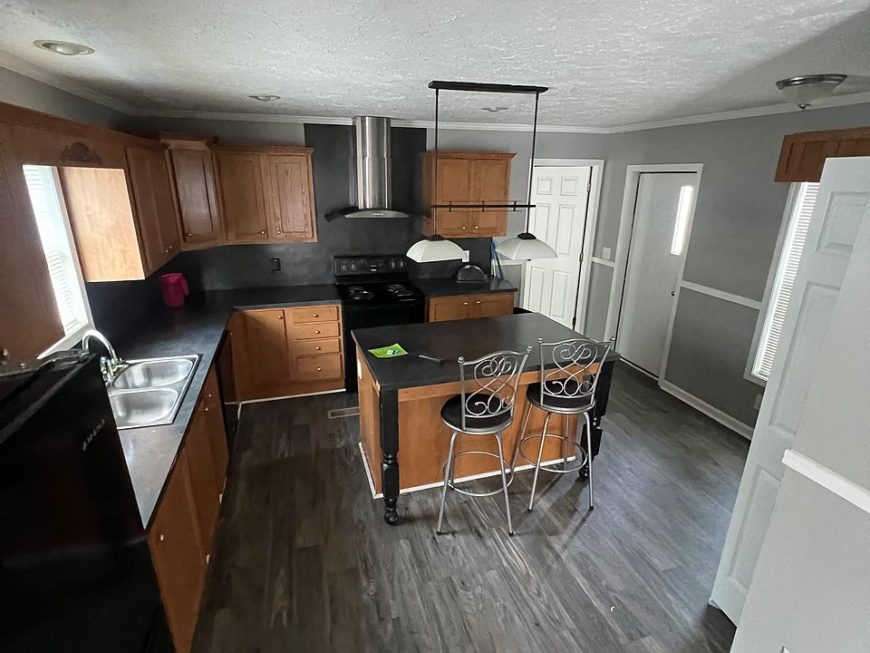 1st image of 204 Harpers Ferry Ln