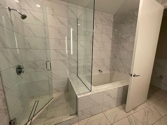 5th image of 209 Saint Paul St #602