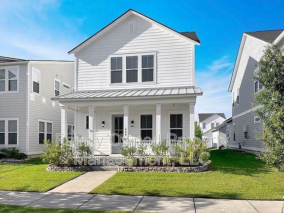 3rd image of 420 W Respite Ln
