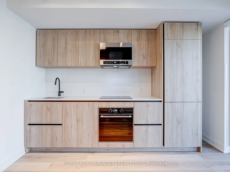 117 Broadway Ave #310 — Photo 3
