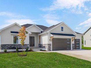 16527 W 166th Ct, Olathe, KS 66062