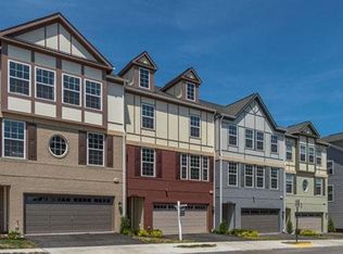 7832 Olivet Ct, Alexandria, VA 22315