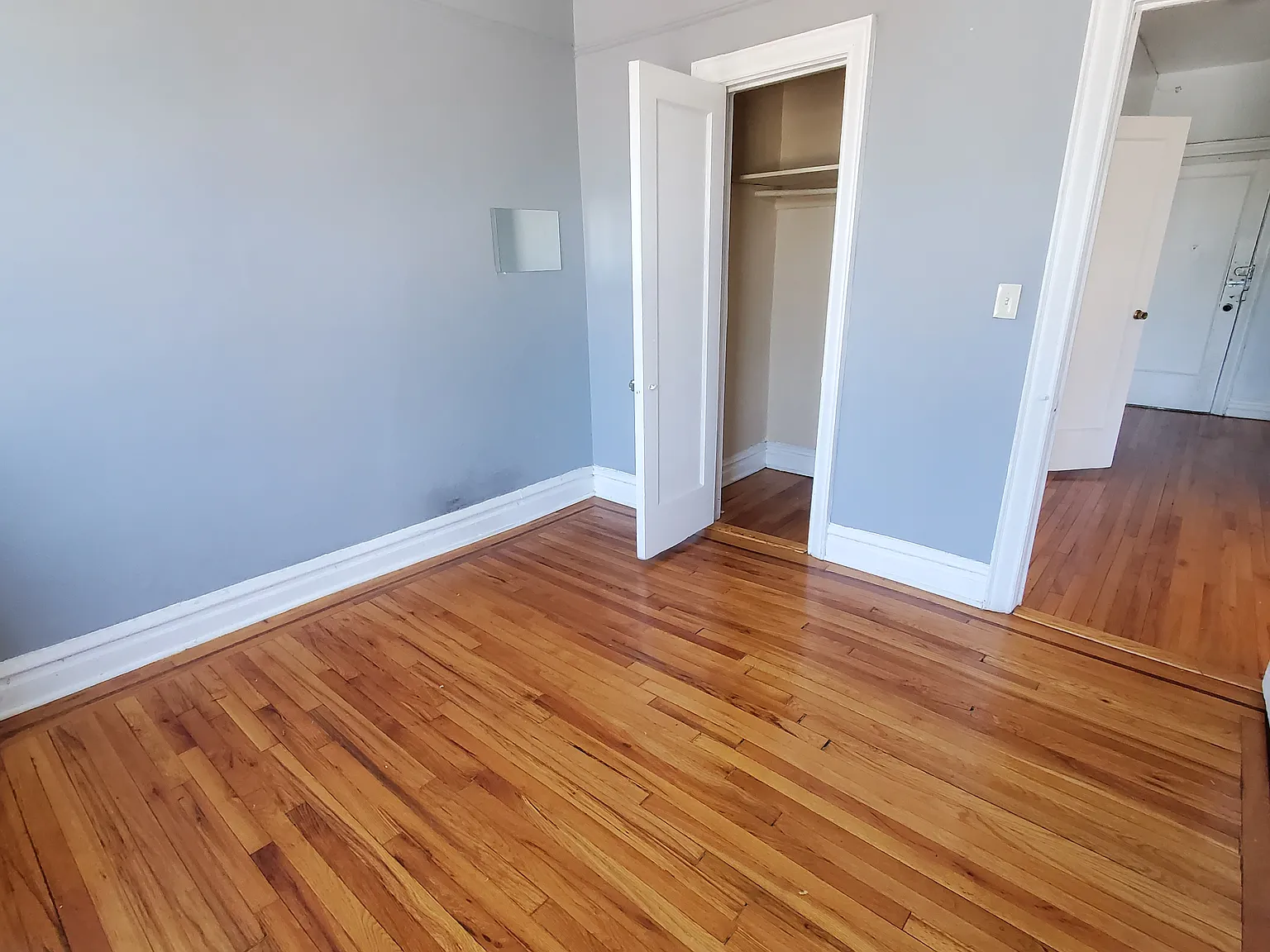 1 bed, 750 sqft, $1,925 — Photo 2