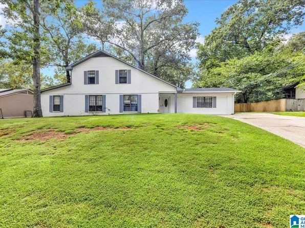 293 Fran Dr, Alabaster, AL 35007