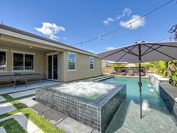 3rd image of 4821 Heather Ranch Way