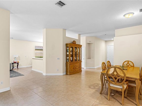 4th image of 4109 Abington Woods Cir