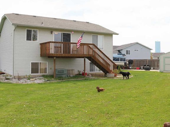 3rd image of 460 N Blandwood Ct