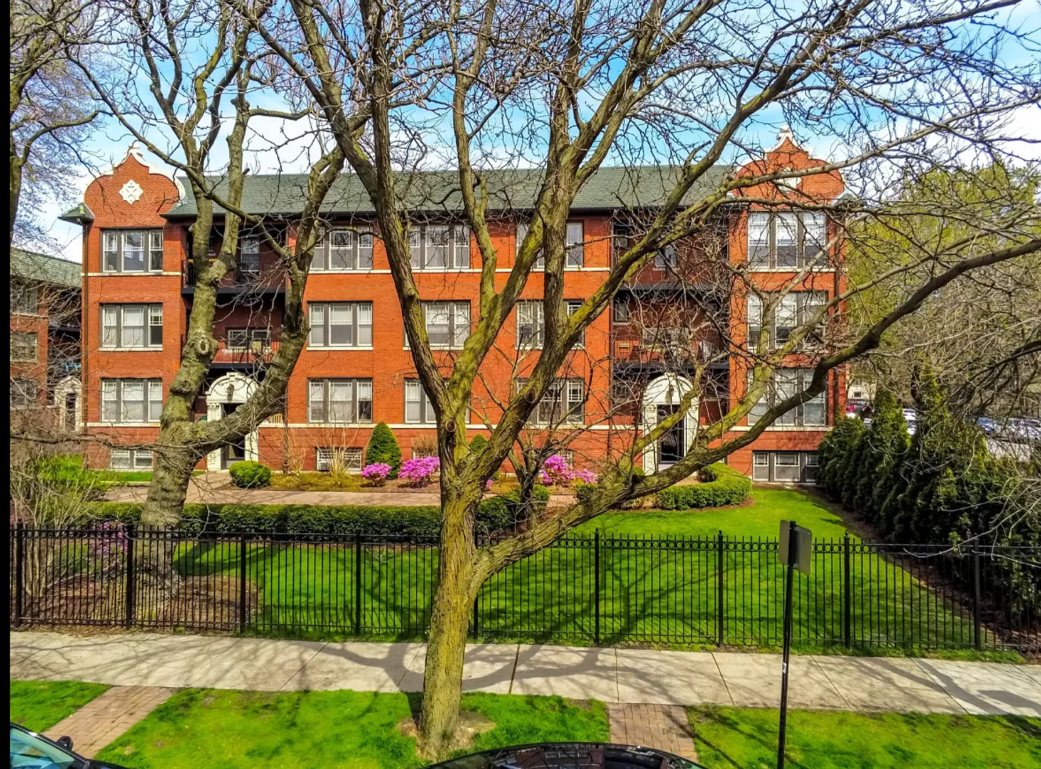 Dover 4601 LLC — Photo 4