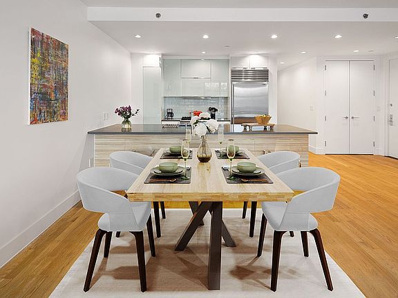 3rd image of 129 W 123rd St #4