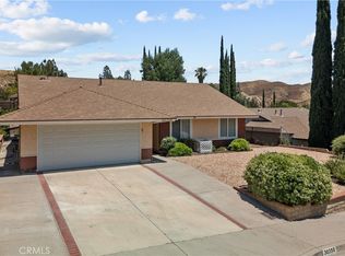 30358 Honeysuckle Hill Dr, Santa Clarita, CA 91387