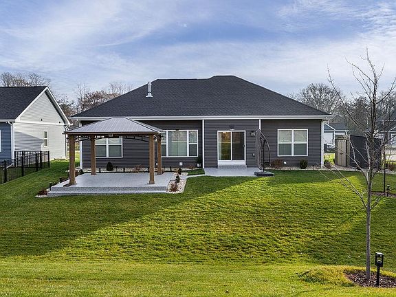 5th image of 3715 Tanglewood Pl