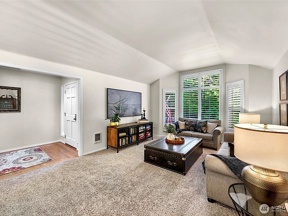 3rd image of 16717 Marine Drive