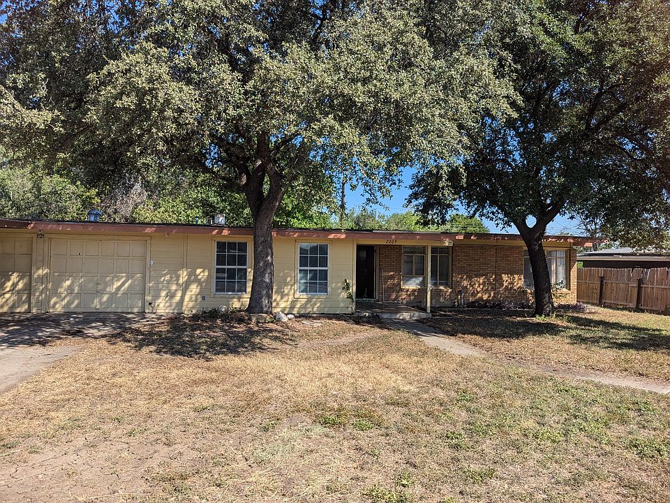 1st image of 2209 La Manda Blvd