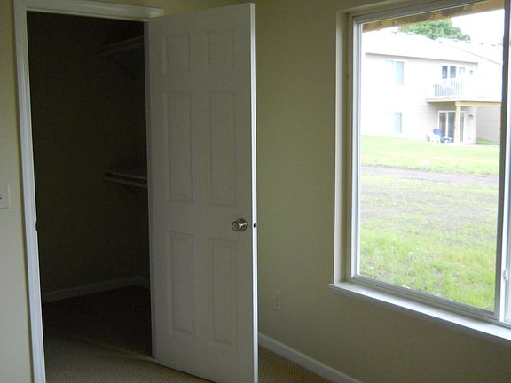 4th image of 228 Terraplane Dr SE