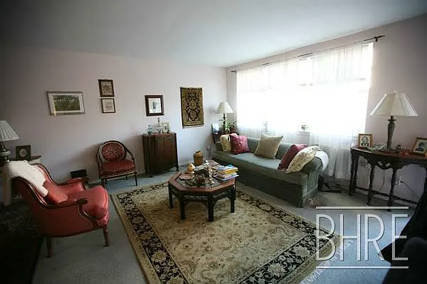 Rented by Brooklyn Heights Real Estate Inc | media 24