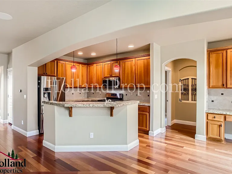 342 NW Malia Ln — Photo 10