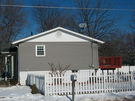 2nd image of 3909 Twin City Dr