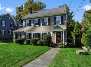 511 Stellar Ave, Pelham, NY 10803