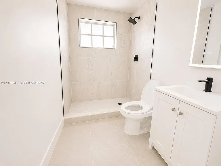 2649 Key Largo Ln #2649 — Photo 3