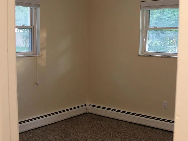 507 Greenfield Ln #2 — Photo 15