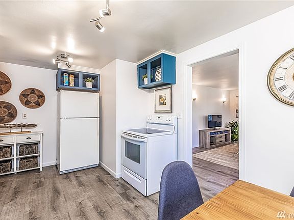 Perfect spot to put keys and mail when you come into the kitchen through the side door. 