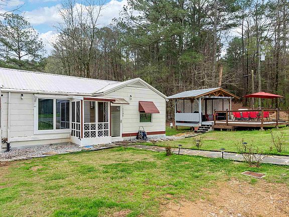 5th image of 1135 Berry St