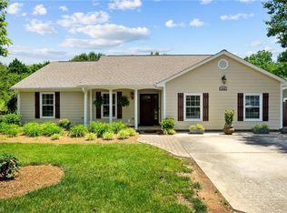 3508 Morris Farm Dr, Jamestown, NC 27282
