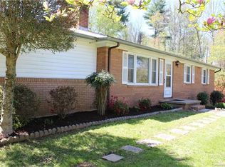 4 Ball Gap Rd, Arden, NC 28704