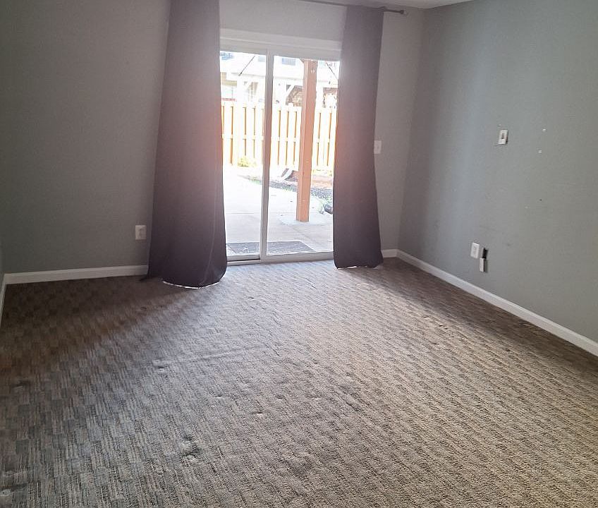 1st image of 2349 Battery Hill Cir