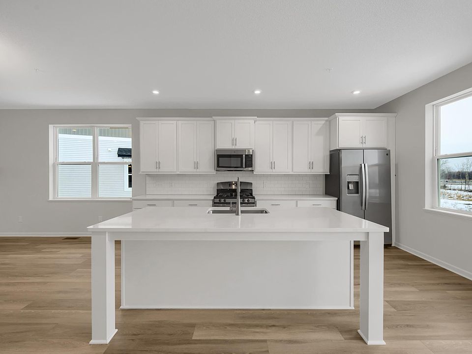 1st image of 8652 Kenyon Ct NE #F