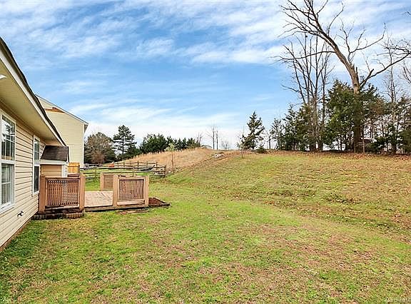 4th image of 4033 Cedarbark Dr