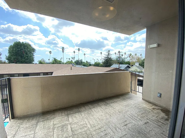 1515 Oak St #34 — Photo 6