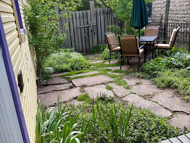 320 Oak St — Photo 19