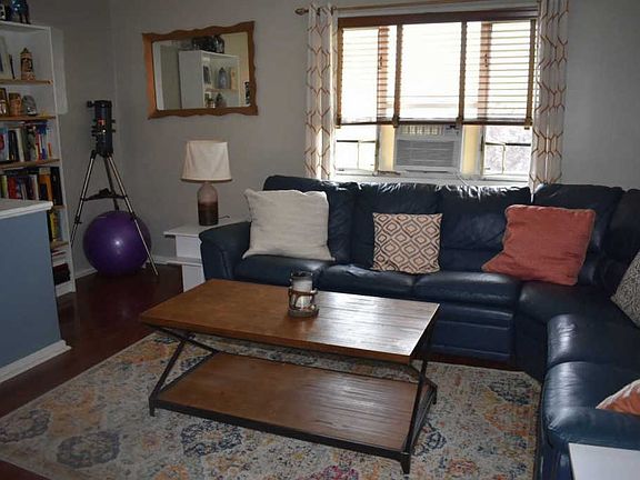 5th image of 22720 88th Ave #2