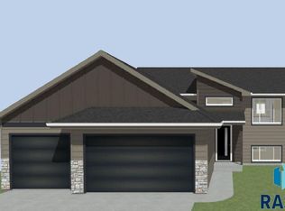 1230 N Poplar Ave, Tea, SD 57064