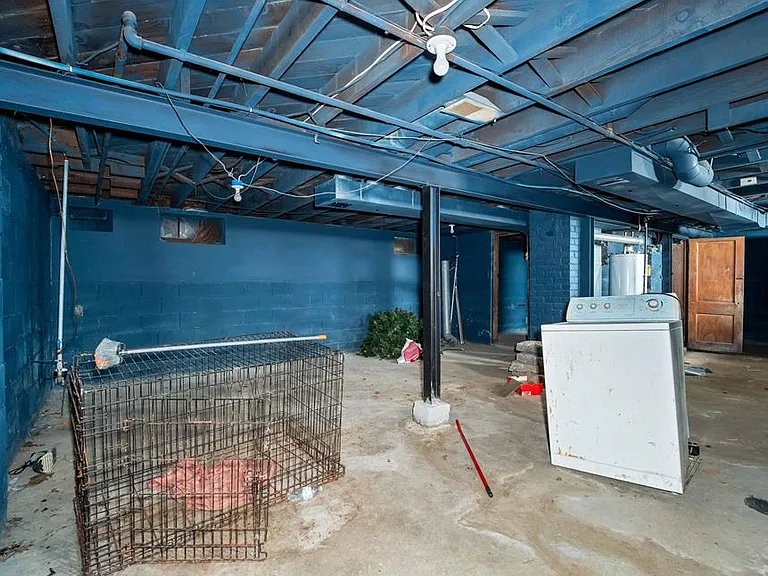 4049 Williams St — Photo 10