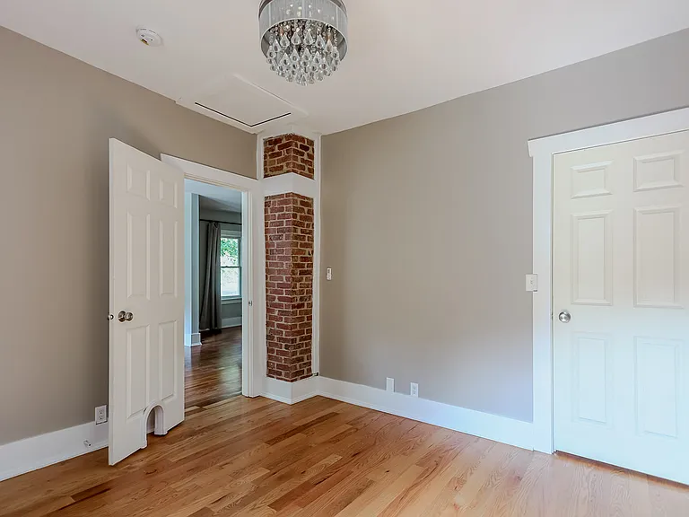 1128 New York St — Photo 16