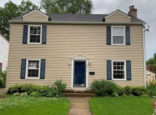 2507 Burrmont Rd, Rockford, IL 61107