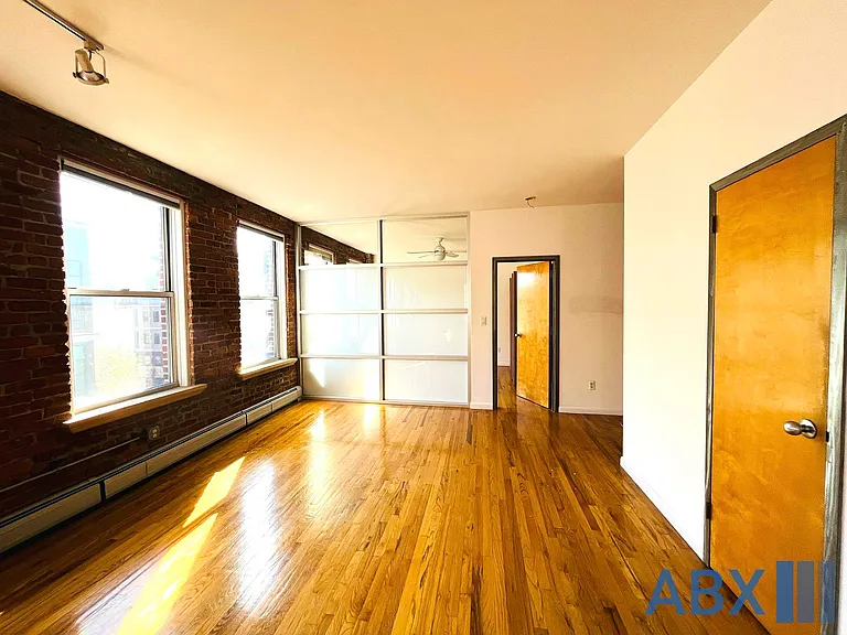 425 Keap St #4B — Photo 12